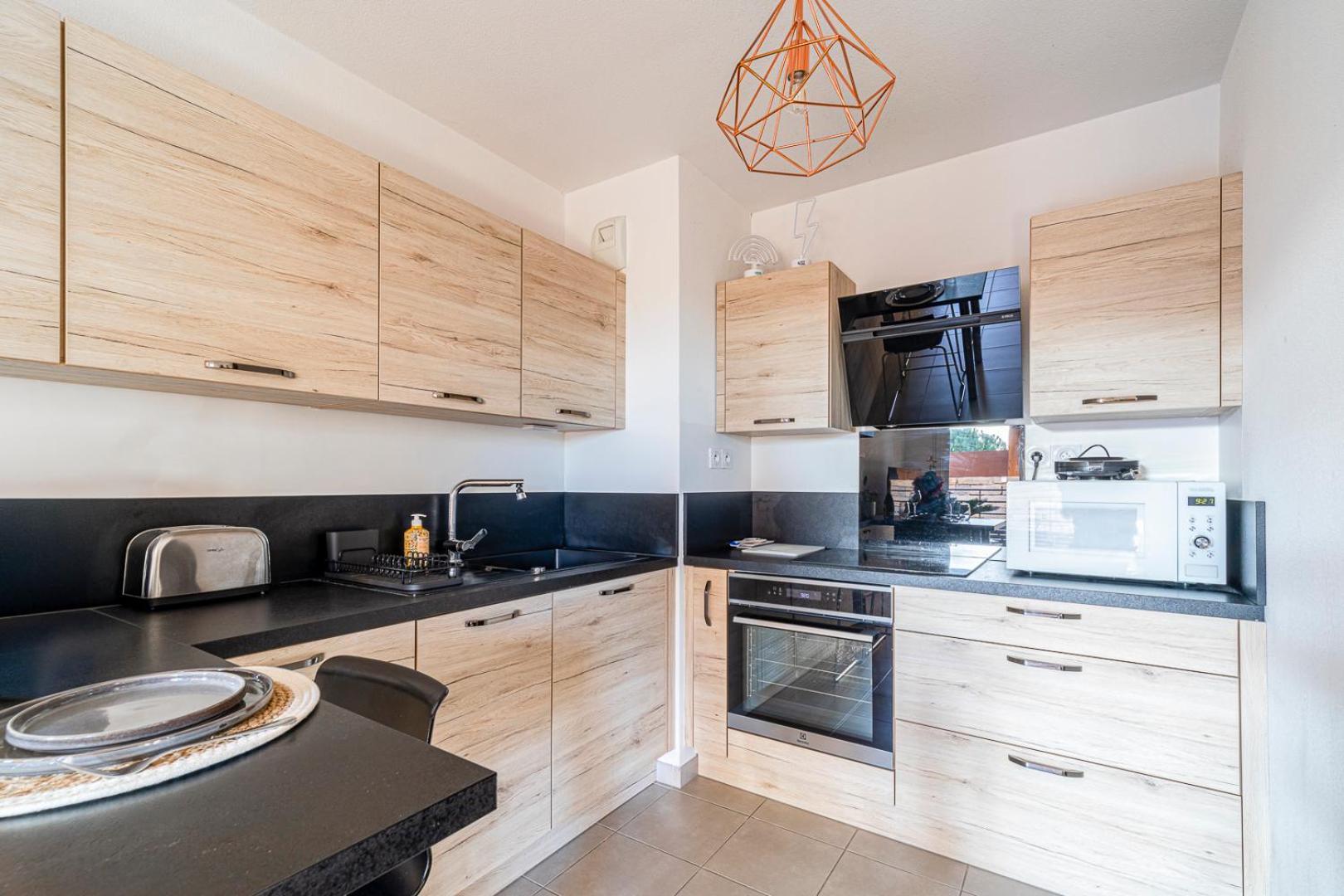 Appartement Charmant Au Porte De Montpellier Сен-Жан-де-Веда Экстерьер фото